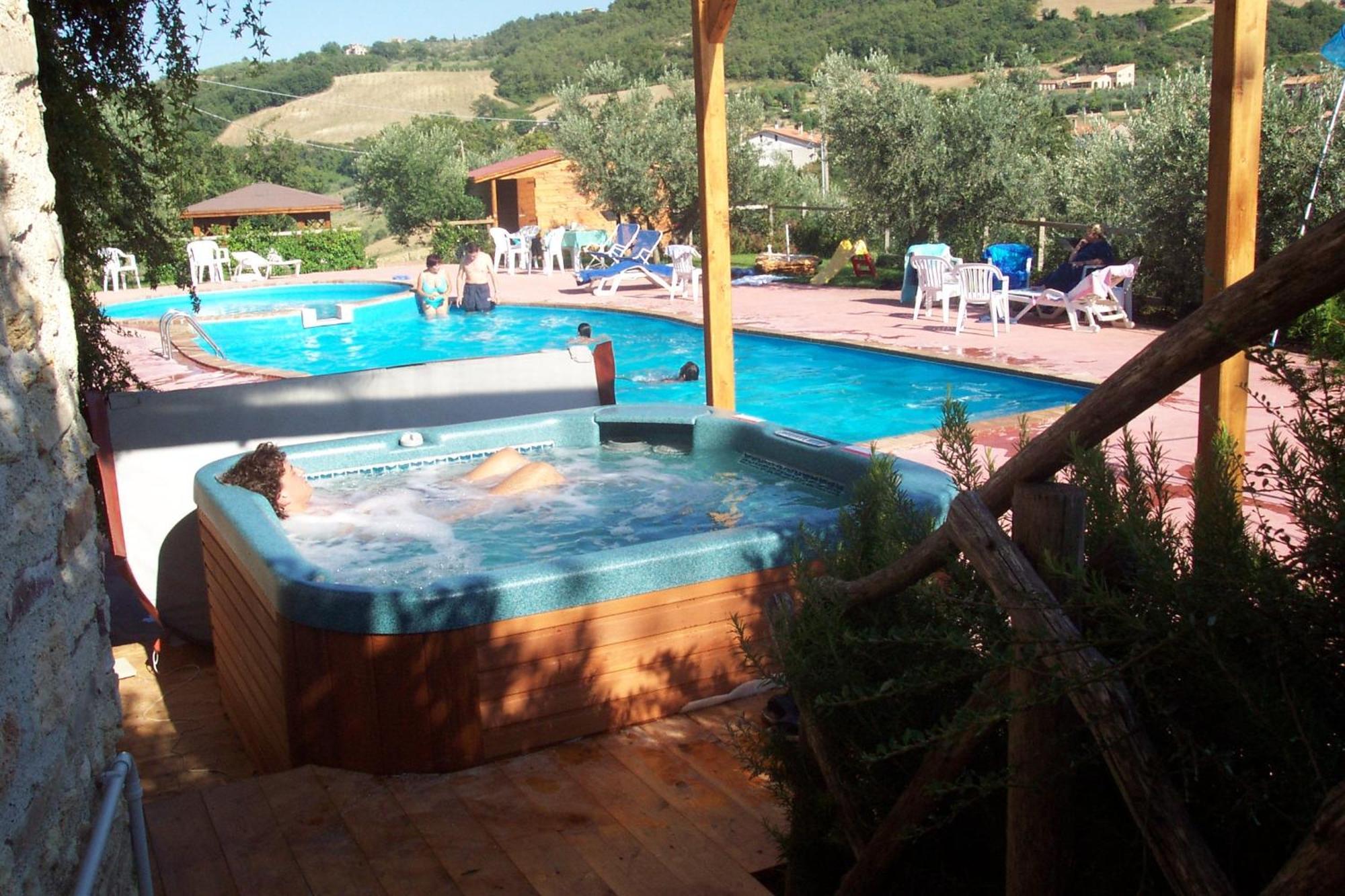 Agriturismo La Casella San Terenziano Luaran gambar