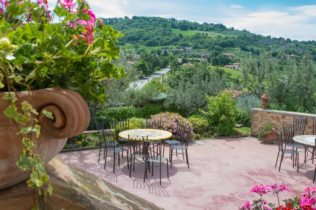 Agriturismo La Casella San Terenziano Luaran gambar