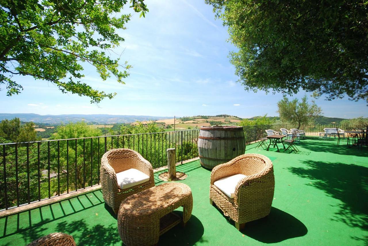 Agriturismo La Casella San Terenziano Luaran gambar