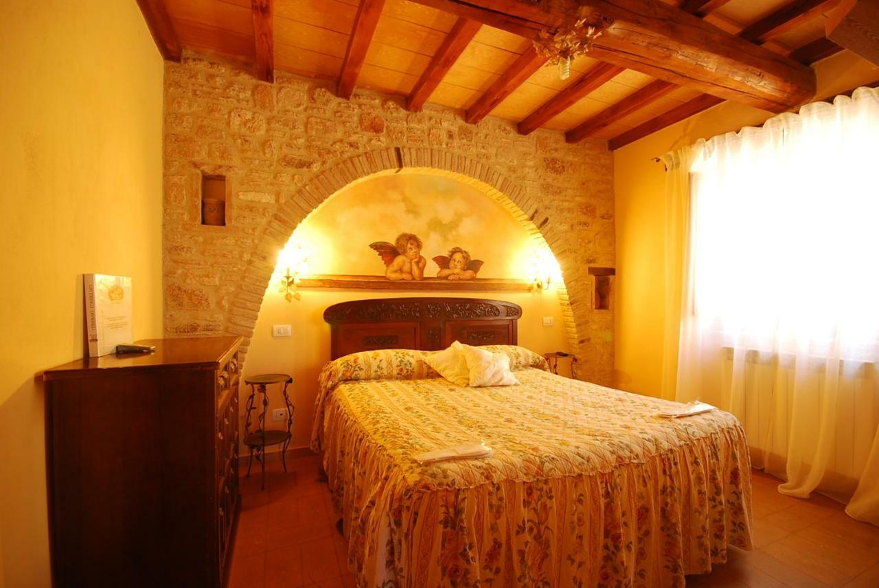 Agriturismo La Casella San Terenziano Luaran gambar